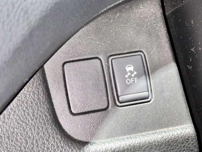 セレナ2.0 20S 4WD 下部防錆TVナビETC 2000