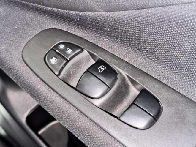 セレナ2.0 20S 4WD 下部防錆TVナビETC 2000