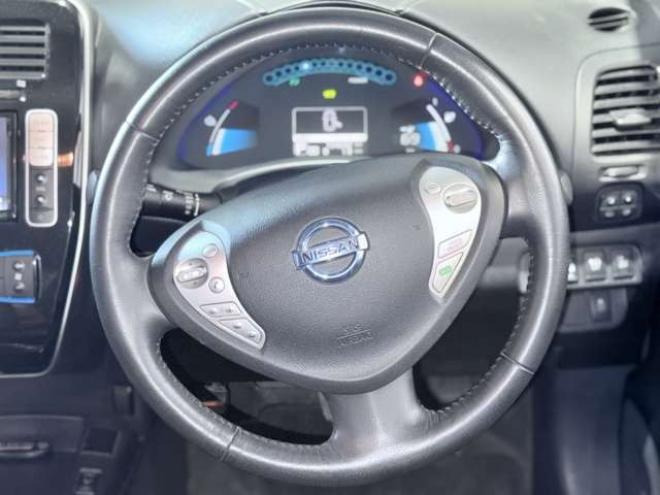 リーフ30kWh X 下廻防錆TVナビBカメETC夏冬タイヤ 2WD 不明