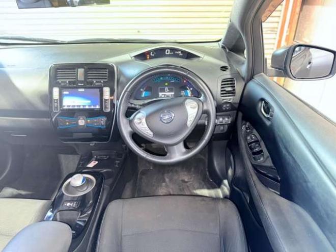 リーフ30kWh X 下廻防錆TVナビBカメETC夏冬タイヤ 2WD 不明