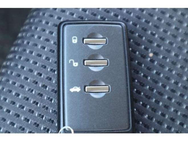 レガシィB4 2.0 i アドバンテージライン 4WD　スマートキー・HID・夏冬タイヤ・3.3万k 2000