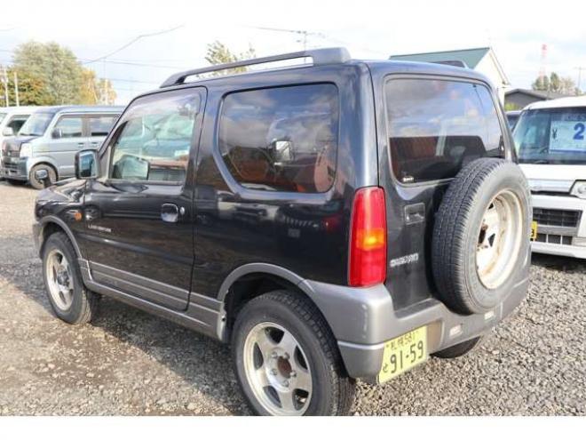 ジムニーランドベンチャー 4WD　ナビ・TV・R8/10月 660