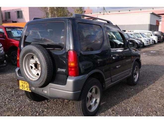 ジムニーランドベンチャー 4WD　ナビ・TV・R8/10月 660