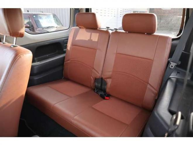 ジムニーランドベンチャー 4WD　ナビ・TV・R8/10月 660