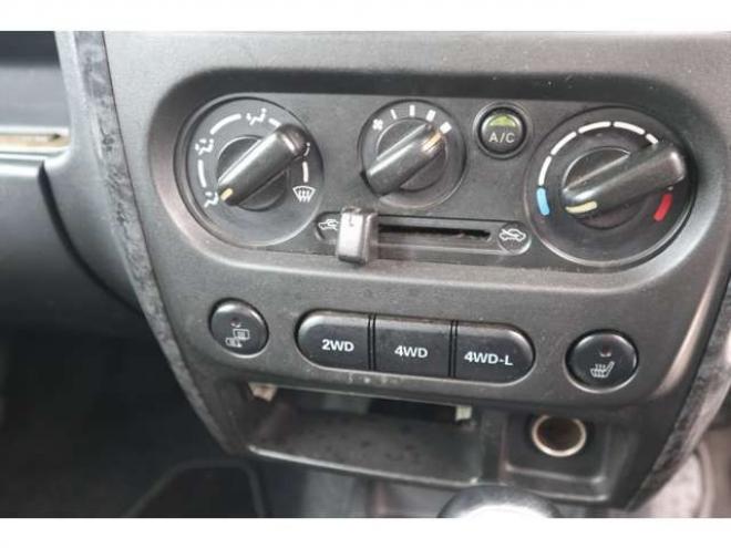 ジムニーランドベンチャー 4WD　AT・4WD・ターボ・修復なし・R8/6月 660