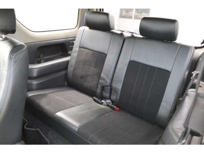 ジムニーランドベンチャー 4WD　AT・4WD・ターボ・修復なし・R8/6月 660