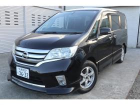 セレナ 2.0 ハイウェイスター 4WD HID・ナビ・TV・両側パワースライドドア・バックカメラ・R9/5月・9.6万キロ 2000