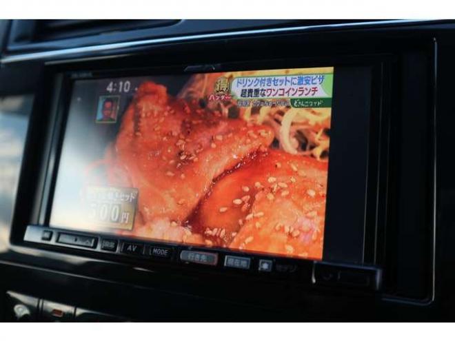 セレナ2.0 ハイウェイスター 4WD HID・ナビ・TV・両側パワースライドドア・バックカメラ・R9/5月・9.6万キロ 2000