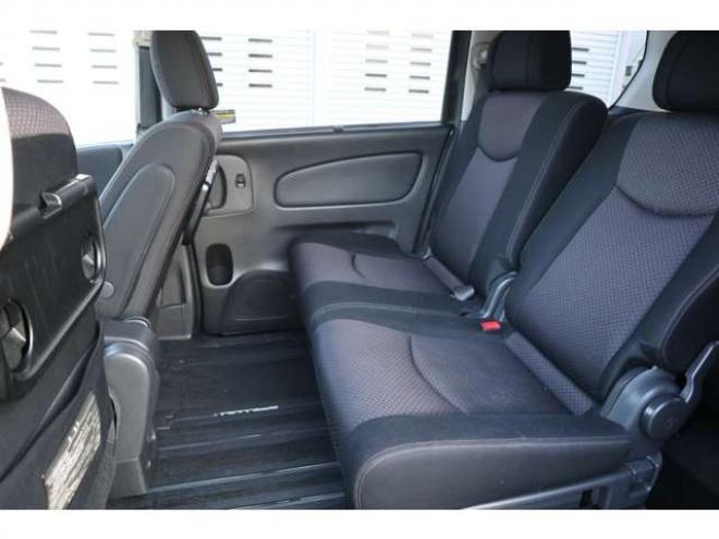 セレナ2.0 ハイウェイスター 4WD HID・ナビ・TV・両側パワースライドドア・バックカメラ・R9/5月・9.6万キロ 2000