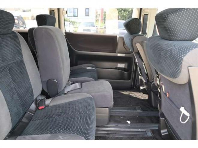 エルグランド2.5 ライダーS 4WD スマートキー・左パワスラ・TV・Bカメラ・Tチェーン・ローダウン・8万キロ 2500