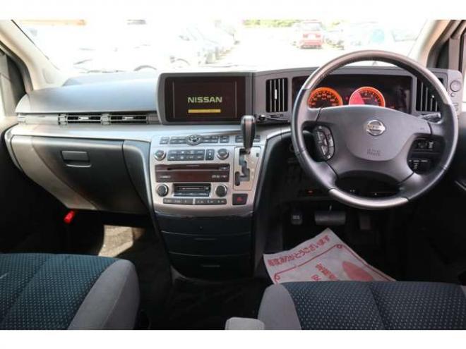 エルグランド2.5 ライダーS 4WD スマートキー・左パワスラ・TV・Bカメラ・Tチェーン・ローダウン・8万キロ 2500