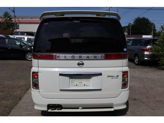 エルグランド2.5 ライダーS 4WD スマートキー・左パワスラ・TV・Bカメラ・Tチェーン・ローダウン・8万キロ 2500