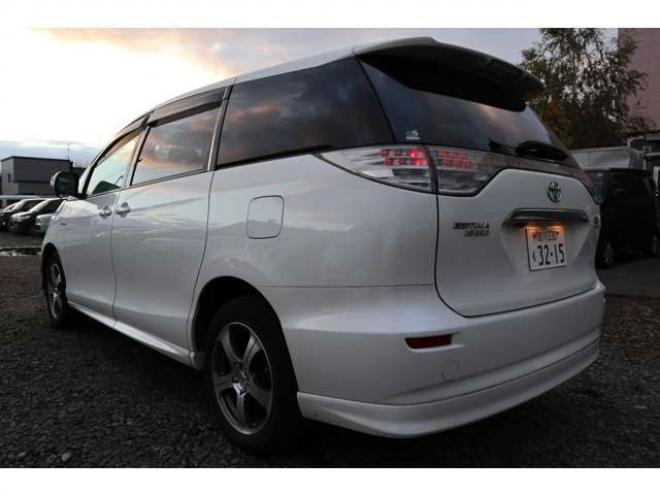 エスティマハイブリッド2.4 X 4WD 両パワスラ・ナビ・TV・Bカメラ・R8/5月 2400