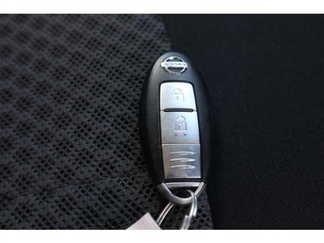 エクストレイル2.0 20GT ディーゼルターボ 4WD　6速マニュアル・ナビ・TV・Bカメラ 2000