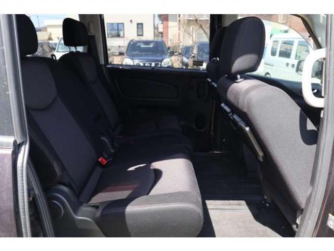 セレナ2.0 ハイウェイスター 4WD バックカメラ・スマートキー・R8/7月 2000