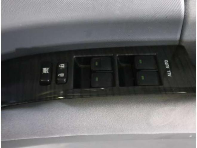 エスティマ2.4 アエラス 4WD パワスラ・Bカメラ・ナビ・走行6.9万キロ 2400