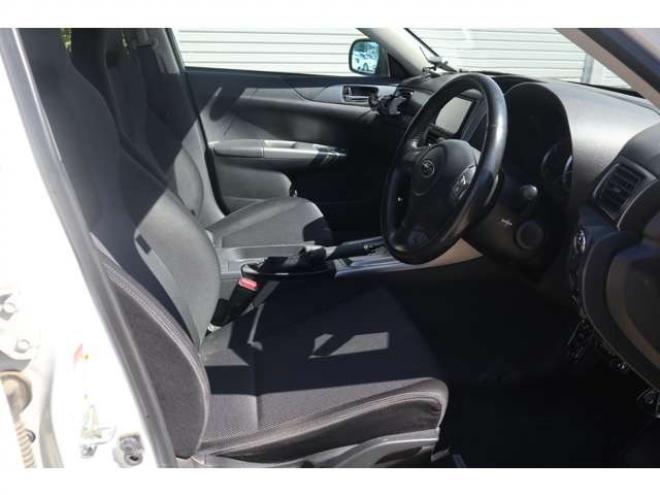 インプレッサハッチバック 2.0 S-GT 4WD ナビ・TV・スマートキー・ターボ 2000