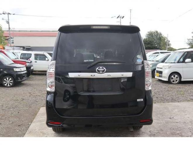 ヴォクシー2.0 ZS 煌 4WD 両パワースライドドア・ナビ・TV・バックカメラ・スマートキー 2000