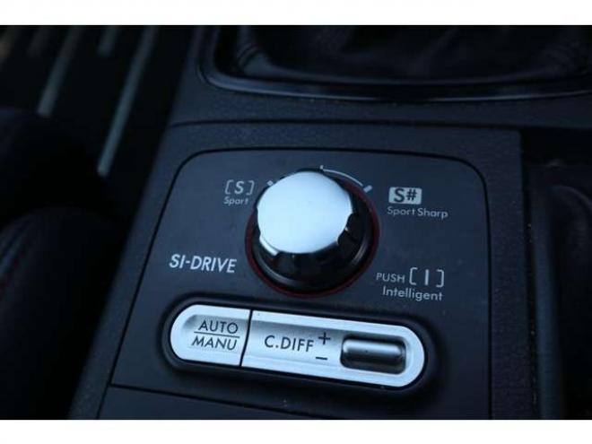 インプレッサSTI 2.0 WRX 4WD 6速MT・Tベル済み・外マフラー・R8/5月 2000