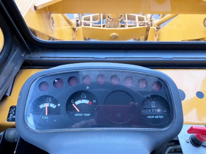 フォークリフトTCM　中古　フォークローダー/ハイリフトアーム/ショベルローダー　SD25T8