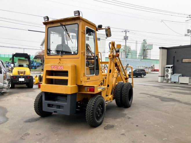フォークリフトTCM　中古　フォークローダー/ハイリフトアーム/ショベルローダー　SD25T8
