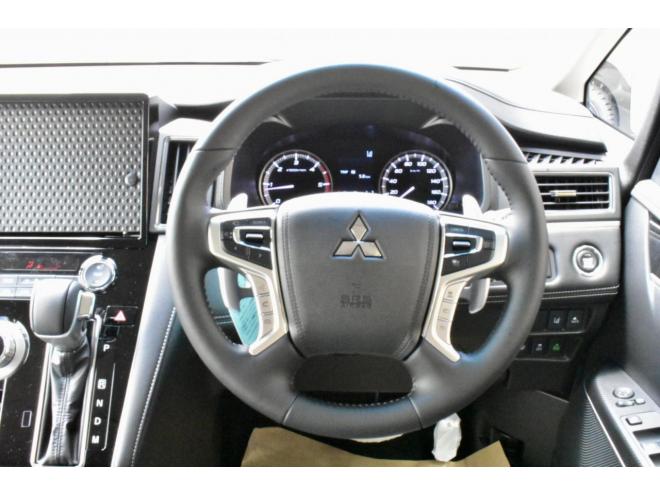 デリカD:5　Chamonix　４ＷＤ　登録済未使用車　シャモニーコンプリートパッケージ　アルパインナビビッグＸ　ドラレコ前後　フロアマット