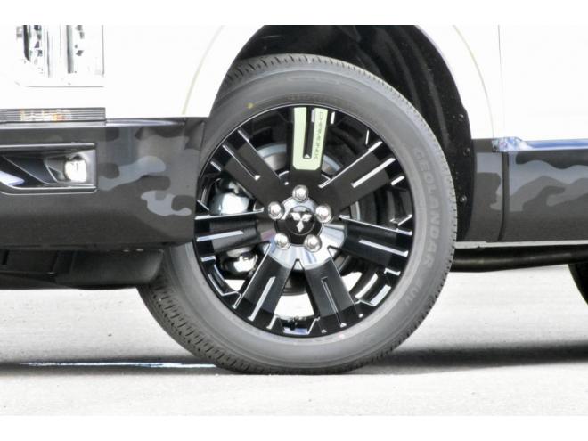 デリカD:5　Chamonix　４ＷＤ　登録済未使用車　シャモニーコンプリートパッケージ　アルパインナビビッグＸ　ドラレコ前後　フロアマット