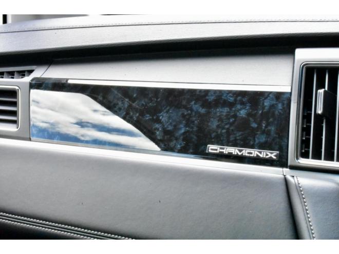 デリカD:5　Chamonix　4WD　シャモニーコンプリートパッケージ　新品フロントガード　社外ナビ付　フロアマット付　登録済未使用車　オートステップ付　寒冷地仕様