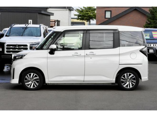 ルーミーカスタムG　4WD　ワンオーナ　純正ディスプレイオーディオ　禁煙車　両側パワースライドドア　夏／冬タイヤ　ドラレコ