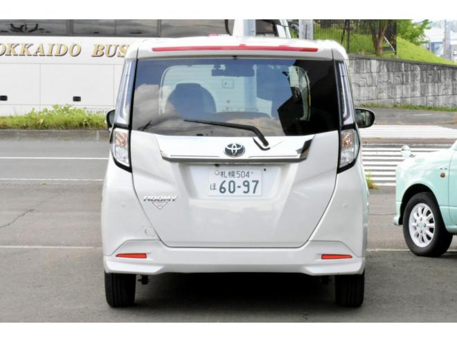 ルーミーカスタムG　4WD　ワンオーナ　純正ディスプレイオーディオ　禁煙車　両側パワースライドドア　夏／冬タイヤ　ドラレコ