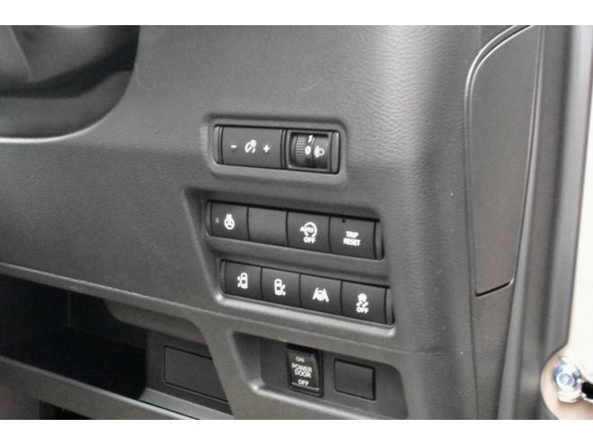 デリカミニ超新型　4WD　Tプレミアム　新車　寒冷地パック