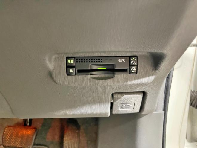 プリウス1.8Gツーリングセレクション 5年保証 スマキー ナビ ETC Bカメ 寒冷地仕様 禁煙 車検整備2年付 修復歴無