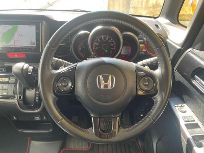 N-BOXカスタムG ターボ Lパッケージ 2トーンカラースタイル 4WD　1年走行距離無制限保証/Bluetooth/フルセグTV/両側パワースライドドア/バックカメラ/純正エンジンスターター/純正プレミアムインターナビ/ハーフレザーシート/前席シートヒータ/HID/車検整備2年付/修復歴無し 660