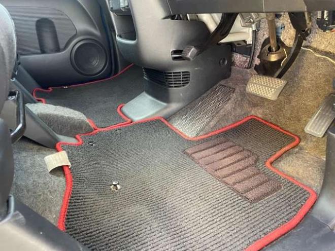 N-BOXカスタムG ターボ Lパッケージ 2トーンカラースタイル 4WD　1年走行距離無制限保証/Bluetooth/フルセグTV/両側パワースライドドア/バックカメラ/純正エンジンスターター/純正プレミアムインターナビ/ハーフレザーシート/前席シートヒータ/HID/車検整備2年付/修復歴無し 660