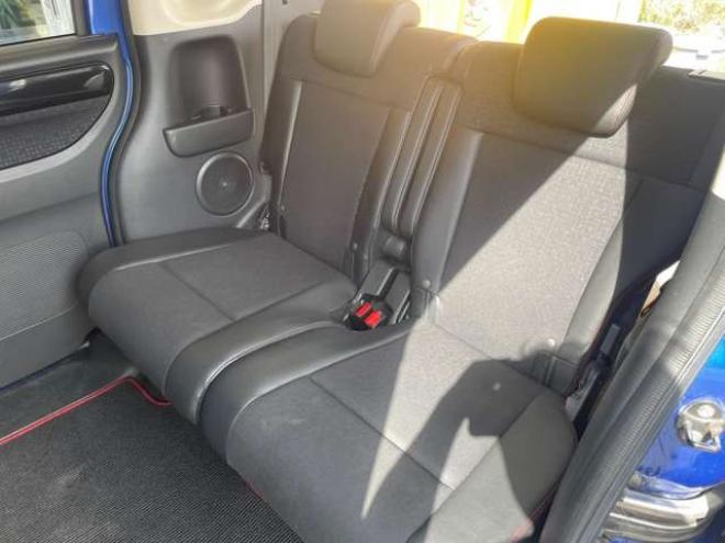 N-BOXカスタムG ターボ Lパッケージ 2トーンカラースタイル 4WD　1年走行距離無制限保証/Bluetooth/フルセグTV/両側パワースライドドア/バックカメラ/純正エンジンスターター/純正プレミアムインターナビ/ハーフレザーシート/前席シートヒータ/HID/車検整備2年付/修復歴無し 660