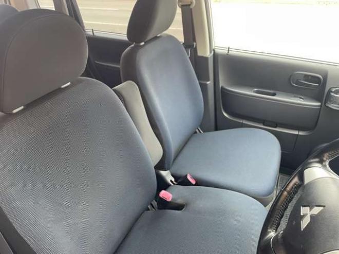 eKスポーツR 4WD　1年走行距離無制限保証/インタークーラーターボ/4速AT/キーレス/HIDヘッドライト/シートヒーター/走行69000キロ/車検整備付/法定整備/修復歴無し/禁煙車 660