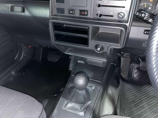 コンフォート元教習車ガソリンデラックス　5MT!検新規(2年付)市内コ・ミ・コ・ミ 2WD 2000