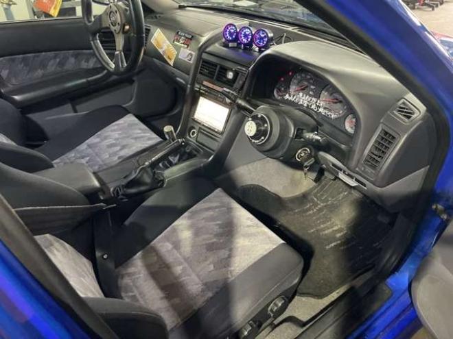 スカイライン2.5 25GT FOUR 4WD　5MT!4WD!検8年12月!市内コ・ミ・コ・ミ 2500