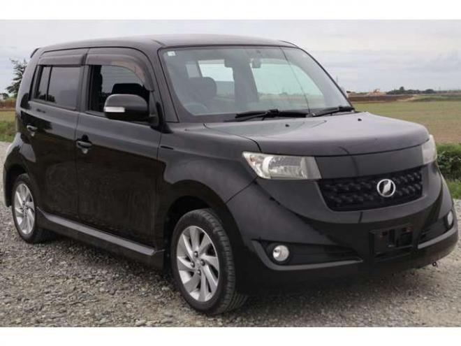 bB1.3 Z エアロGパッケージ 4WD　検2年　自社　ローンカノウ 1300