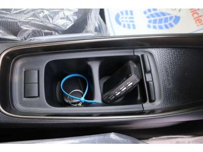 アクア1.5 Z E-Four 4WD　検2年　360カメラ　クルーズコントロール 1500