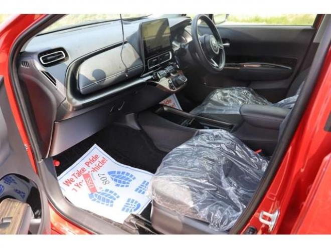 アクア1.5 Z E-Four 4WD　検2年　360カメラ　クルーズコントロール 1500