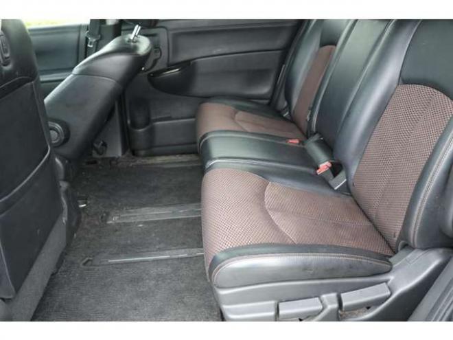 エルグランド2.5 250ハイウェイスター 4WD　検2年　両側電スラ　バックカメラ　ブルートゥース　自社　ローンカノウ 2500