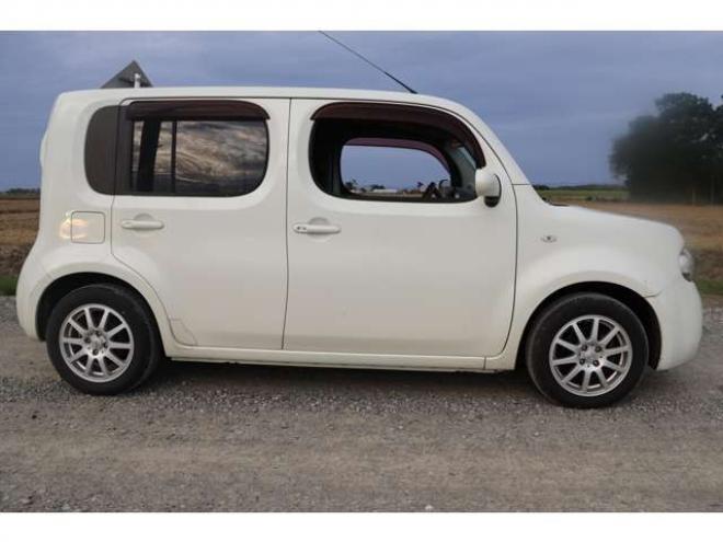 キューブ1.5 15X FOUR 4WD　検2年　スマートキー　自社 ローンカノウ 1500