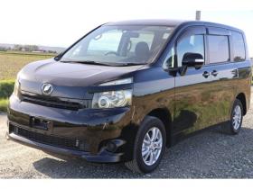 ヴォクシー　2.0 X Lエディション 4WD　検2年　ワンオーナー　バックカメラ　TV　自社　ローンカノウ 2000