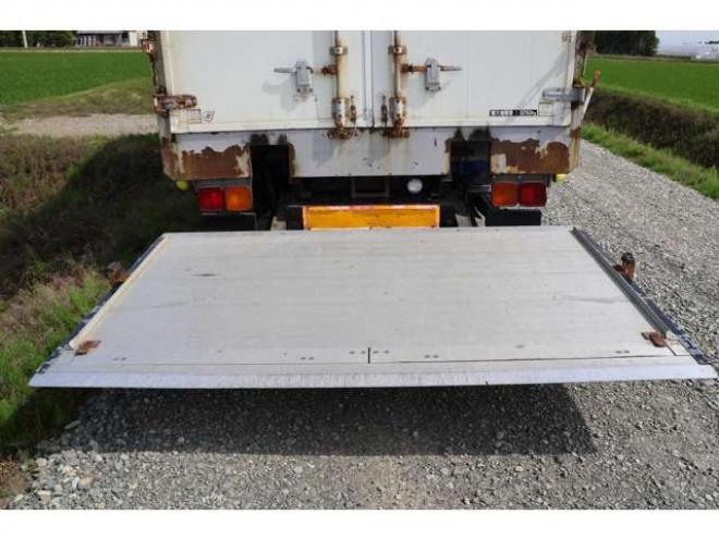 フォワードアルミウィング　Pゲート　検1年 2WD 5200