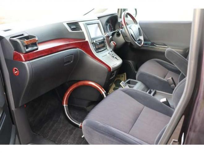 ヴェルファイア2.4 Z 4WD　検2年　バックカメラ　フリップダウン　エンジンスターター　自社　ローンカノウ 2400