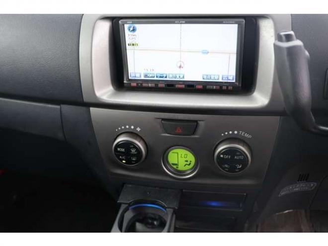 bB1.3 Z 4WD　検2年　ナビ　自社　ローンカノウ 1300