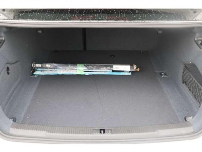 アウディA6 2.8 FSI クワトロ Sラインパッケージ 4WD　検R9/7　フルセグ　パドルシフト　シートヒーター　バックカメラ 正規輸入車 2800