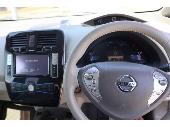 リーフG　検2年　自社　ローンカノウ 2WD 不明