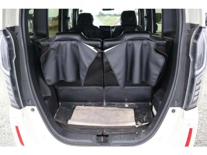 N-BOXカスタム 660 G L ホンダセンシング 4WD　検R8/11　外アルミ　スマートキー 660